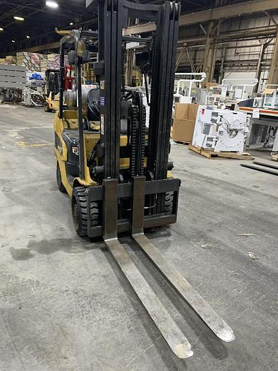 Used CATERPILLAR 6000 POUND MODEL C-6000 SOLID TIRE PNEUMATIC (FRONT) TIRES WITH SIDE SHIFT