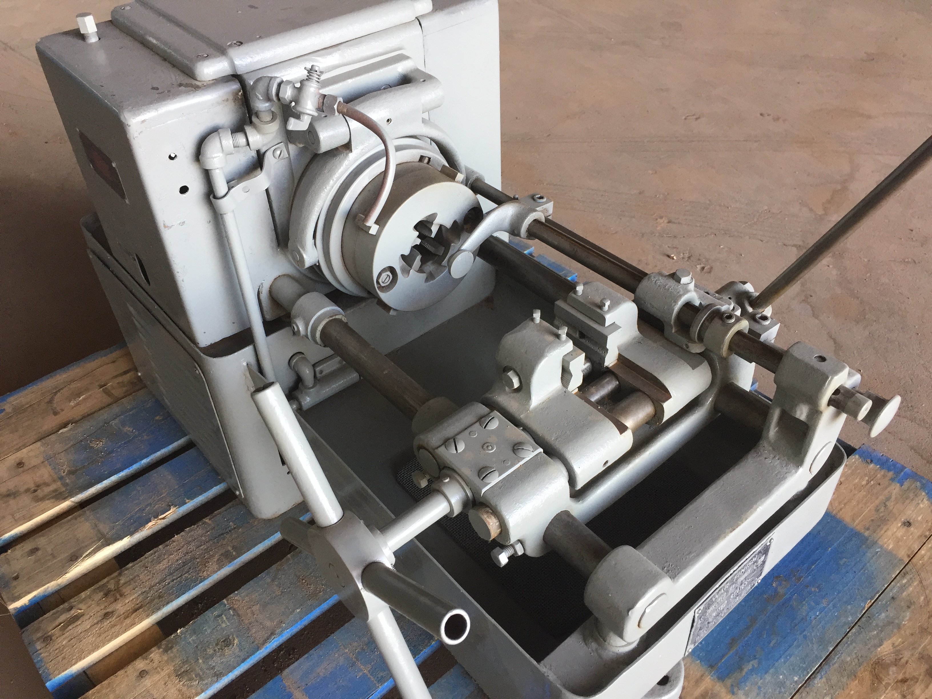 Used 2" Oster Model 531 Bolt Threader