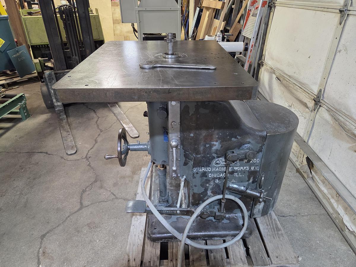Used Onsrud W200 Heavy Shaper, 5HP, 3PH, 1 1/8" Spindle Dia.