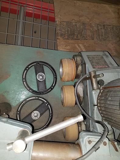 Used Delta 3 Wheel Power Feeder, 1PH, 3PH, Model 36-836 or similar for parts