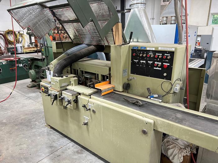 Used SCMI Compact 22 4 Head Moulder, 230V 3PH, 220mm x 120mm Moulding Capacity, 6-12 Meters Min.