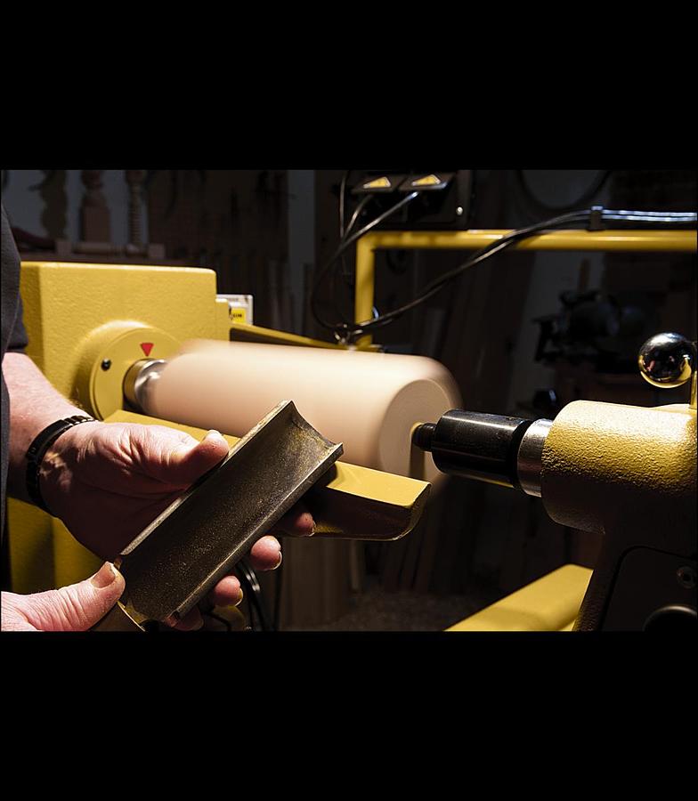 Used Powermatic 4224B Lathe with Lamp Kit 1794224K, 3HP, 220V, 1PH, 24 x 42 Capacity