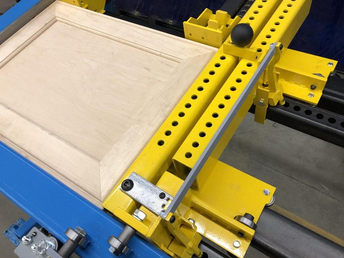JLT 717C-M Single Miter Door Clamp