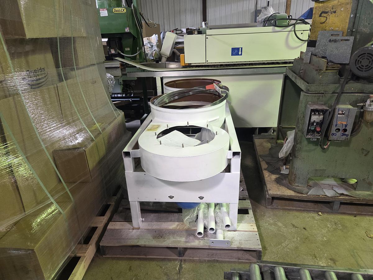 Used Dustek C500, Reconditioned 2026, 5HP, 3PH, 230V, Starter, Disconnect, New Bags, Motor rebuilt, Other new parts, Repainted