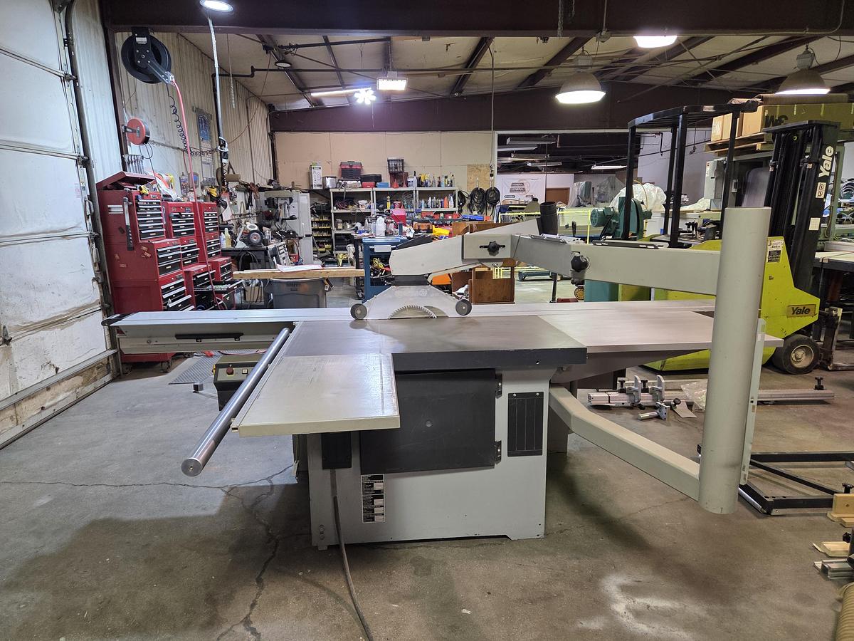 Used Altendorf F45 Sliding Table, 2000, Tilting Arbor Panel Saw, 10Ft Cap., 3PH PARTS MACHINE ONLY