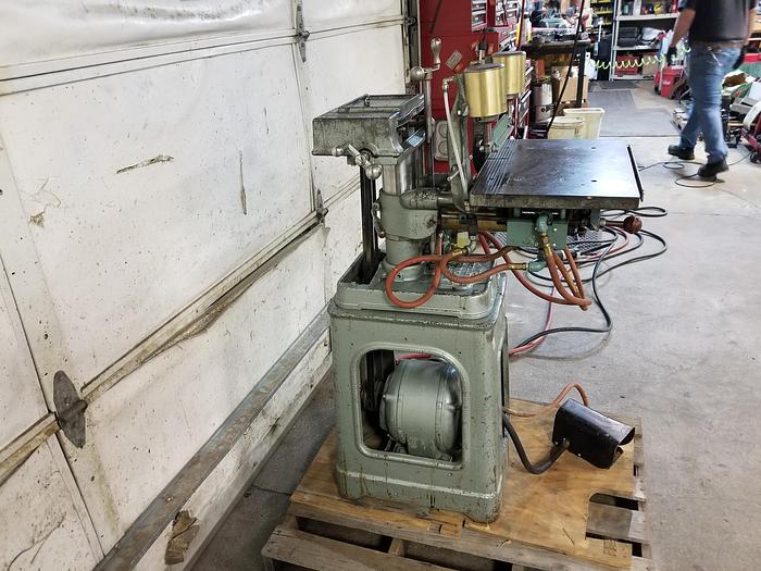 Used Newton BA 600 1 Spindle Horizontal Boring Machine, 3PH, Foot Pedal Actuation, Needs Repair