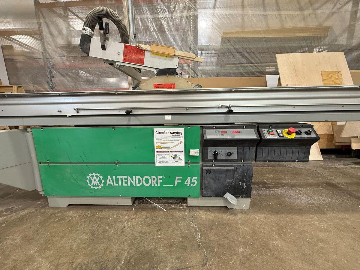 Used Altendorf F45 Sliding Table Saw – 12.5’ Slider