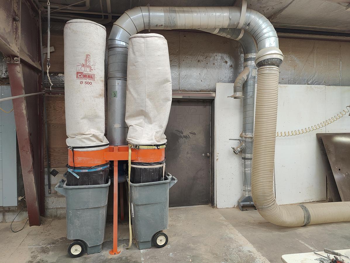 Used Coral AF4C 4 Stack, Filter Bag / Bottom Collection Dust Cullector, 2000, 7.5HP, to be Cleaned, Checked.