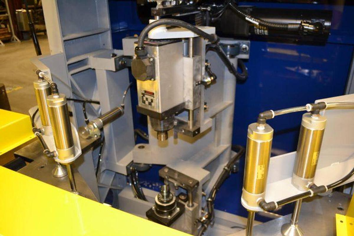 USC CSR-750CNC Automatic CNC Stair Router