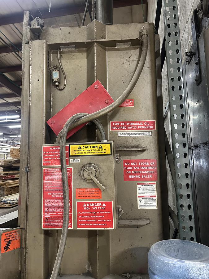Used Piqua Series 40 60" x 30" Hydraulic Vertical Baler