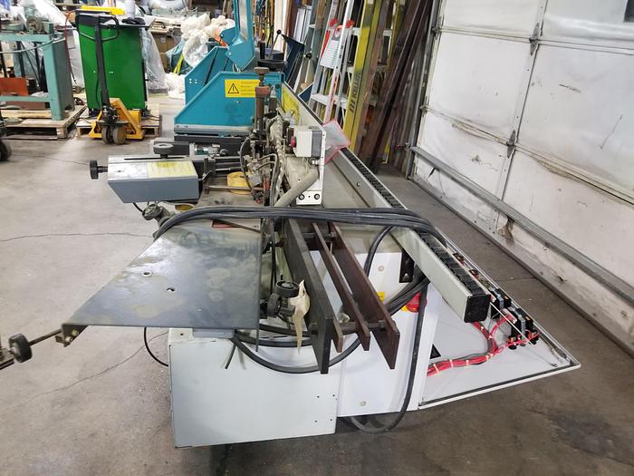 Used Holz-Her 1402 SF Edgebander, Parts Machine, parts missing or broken