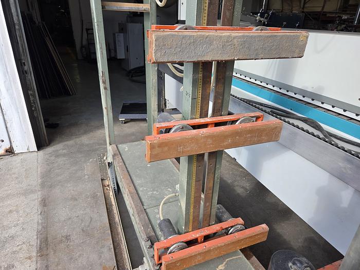 Used Holz-Her 1516 Pneumatic Case Clamp, 100 x 50 x 24 Cleaned, Checked