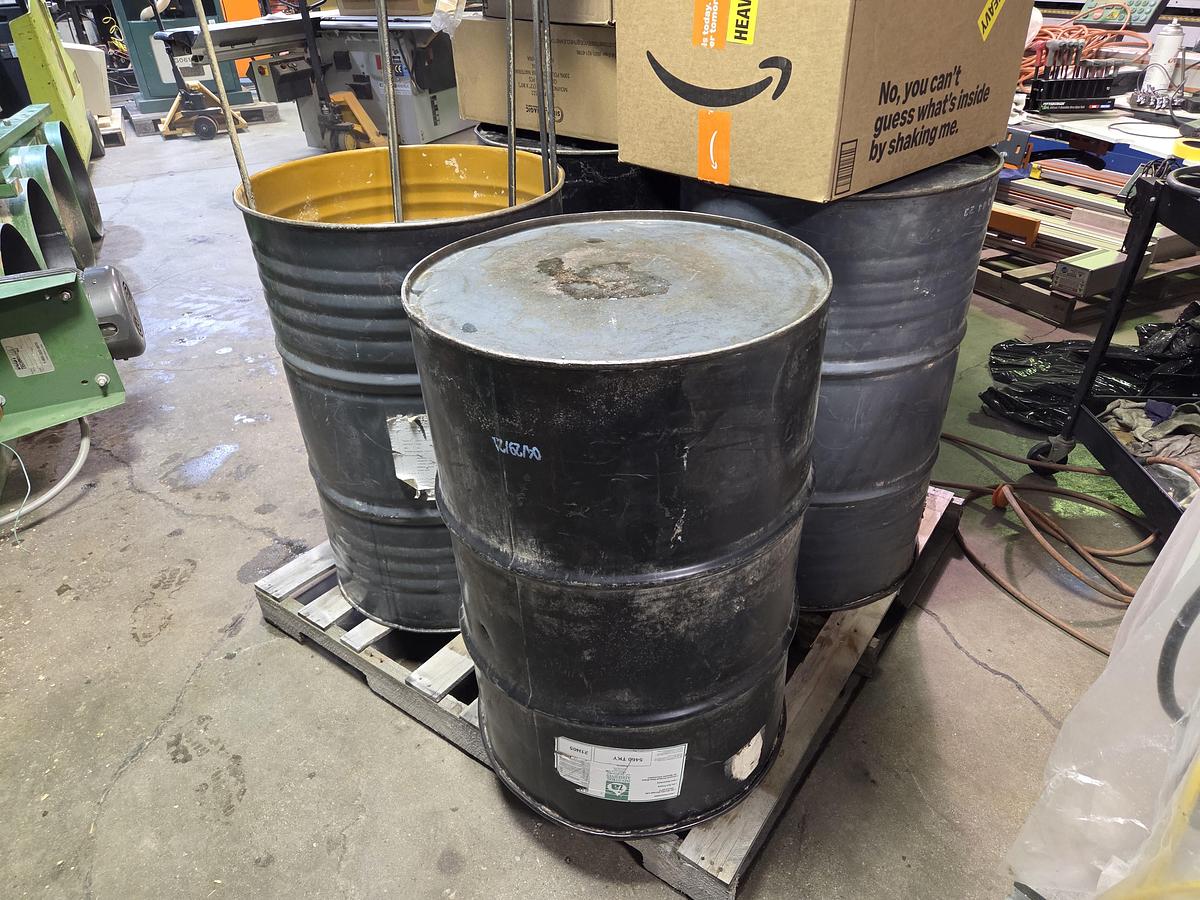 Used Dust Technology DT-200 20HP Dust Collector, 1998, 4 Stack Filter bags, Barrel Collection, Barrel Skirts, All Clamps, Rods, Cleaned, Checked