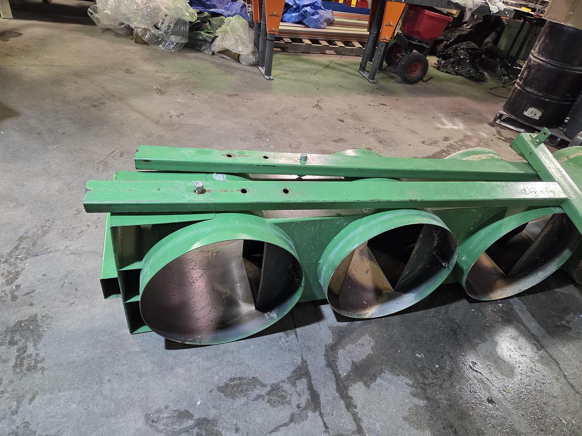 Used Dust Technology DT-200 20HP Dust Collector, 1998, 4 Stack Filter bags, Barrel Collection, Barrel Skirts, All Clamps, Rods, Cleaned, Checked