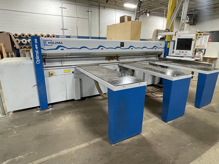 Used Holzma HPP250R/38/38 Horizontal Beam Panel Saw, 2007, 3PH