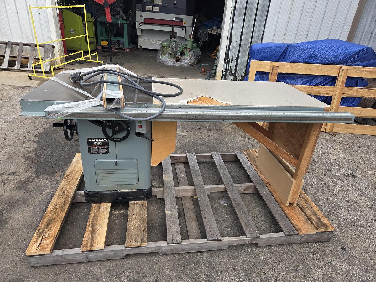 Used Delta 34-806 10" Unisaw Table Saw, 1988, 