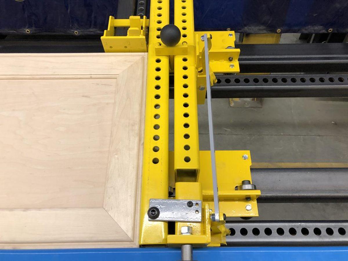 JLT 717C-M Single Miter Door Clamp