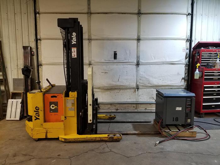 Refurbished Yale Walk Behind Lift, Straddle Stacker, Pallet Picker, Cleaned, Checked, Repaired Cylinders, W/ Battery Charger, 3PH