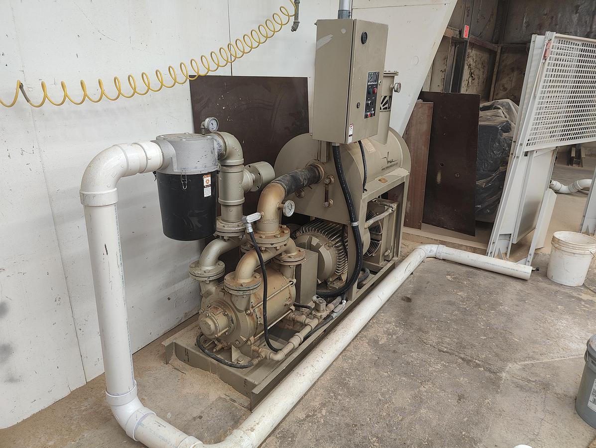 Used Decker Vacuum Pump, 2002, Model VMX0552KA-00, Just removed from service, to be cleaned, checked