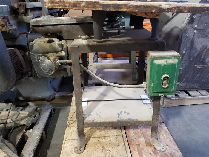 Used Delta / Rockwell Vintage Cast Iron 43-110, Shaper, Metal Stand, 220/440, 3PH