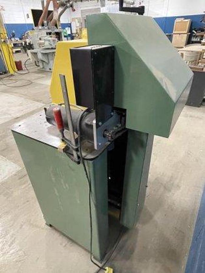 Used Mikron Multi Moulder MR100 645, 1997, 5HP, 3PH, 6" Width x 7" Thickness Capacity