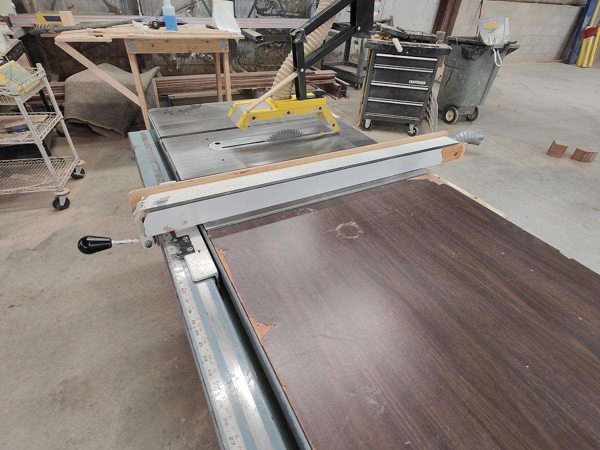 Used Delta RT-31 Table Saw, 10" Blade, 12" without scoring, 5HP, 3PH, 52" Fence