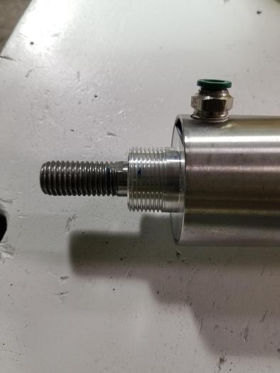 Used Pistorius Cylinder Straight Push to Connect Fitting