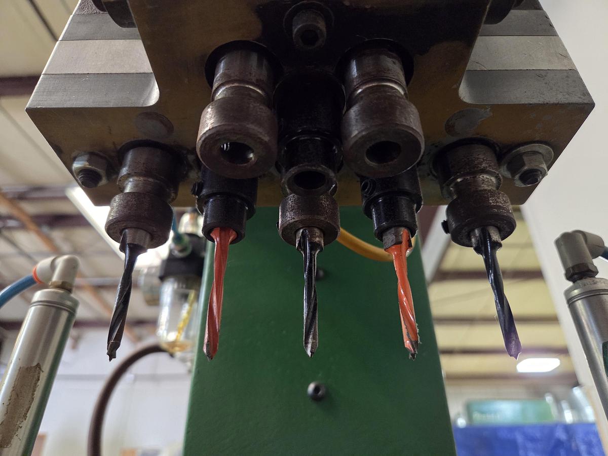 Used Grass Hinge/Boring Insertion Machine, 5 Spindle 32MM Vertical Boring Head, 90 CM L/R fence, 3 locking stops