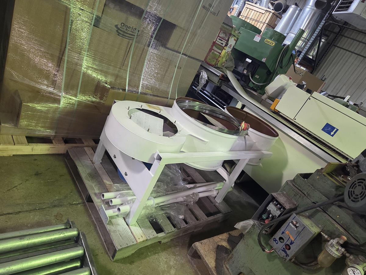 Used Dustek C500, Reconditioned 2026, 5HP, 3PH, 230V, Starter, Disconnect, New Bags, Motor rebuilt, Other new parts, Repainted