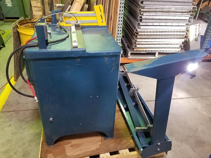 Used Whirlwind 1000R, 2 x 6 Inch Capacity, 4ft Roller Table, 4ft Whirlwind stop, 5HP, 1PH, Very Good Cond.