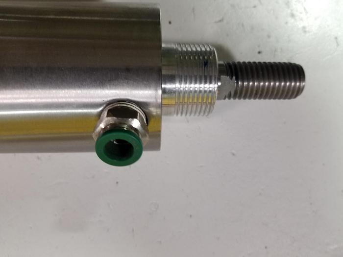 Used Pistorius Cylinder Straight Push to Connect Fitting