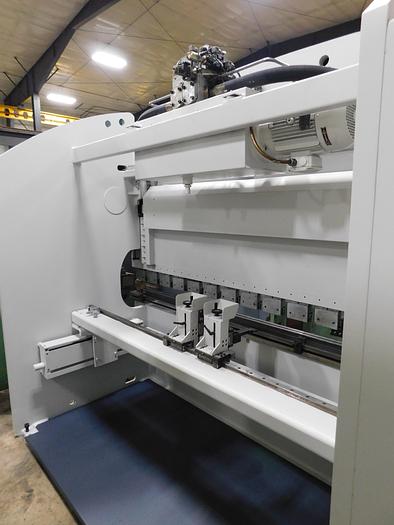 Used 2007 Adira Hydraulic Servo Valved Press Brake QIHD11030