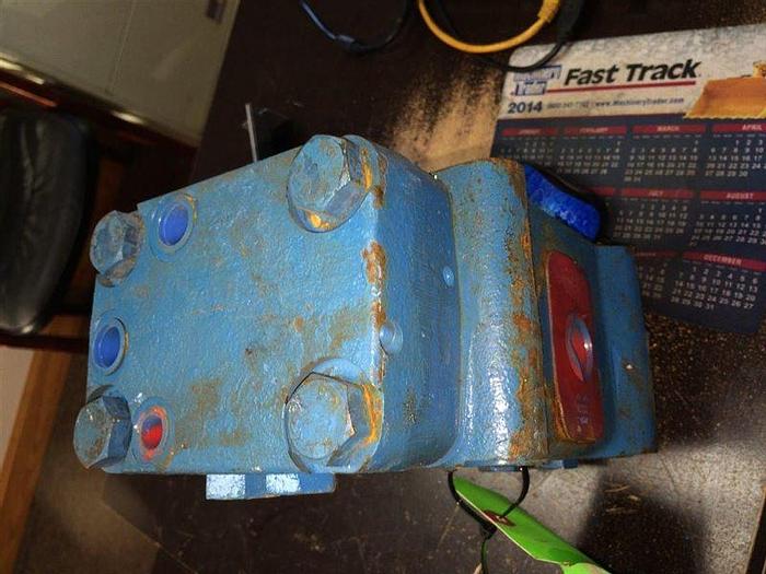 Used 0 Vickers CHX2501FBA1A38B1A3810 HYDRAULIC VALVE