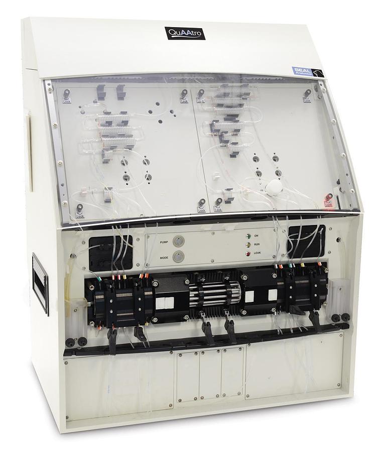 QuAAtro39 Segment Flow Analyzer