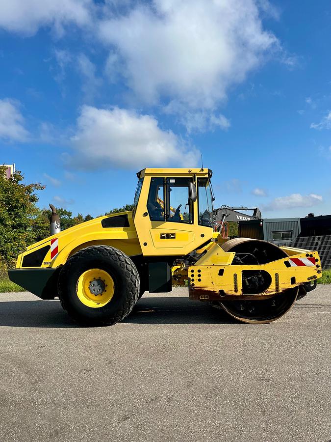 Gebraucht BOMAG BW 213 DH-4