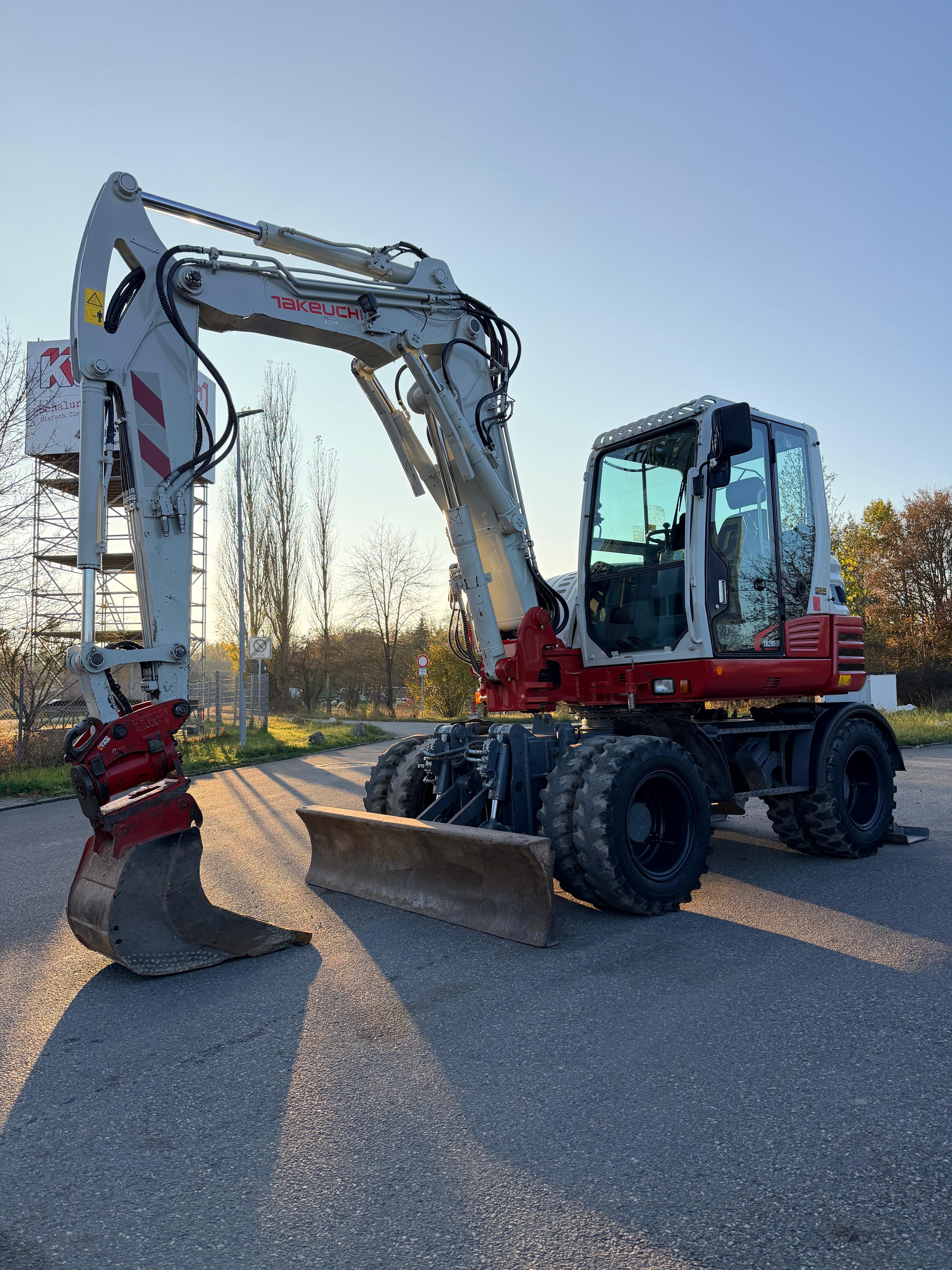Gebraucht Takeuchi TB295W**Powertilt, Schild, Pratzen**