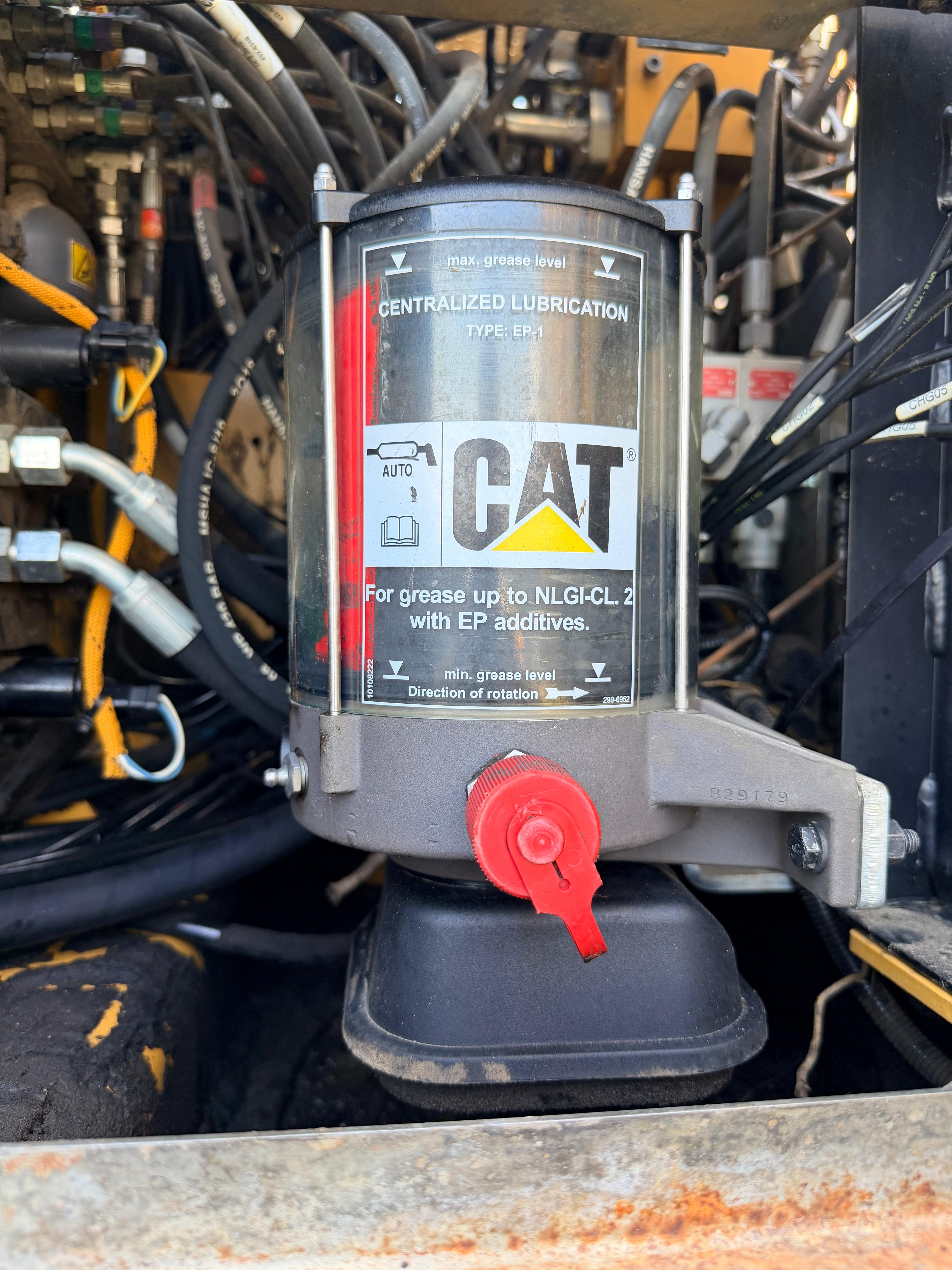 Gebraucht CAT M320F inkl. Grabenräumlöffel