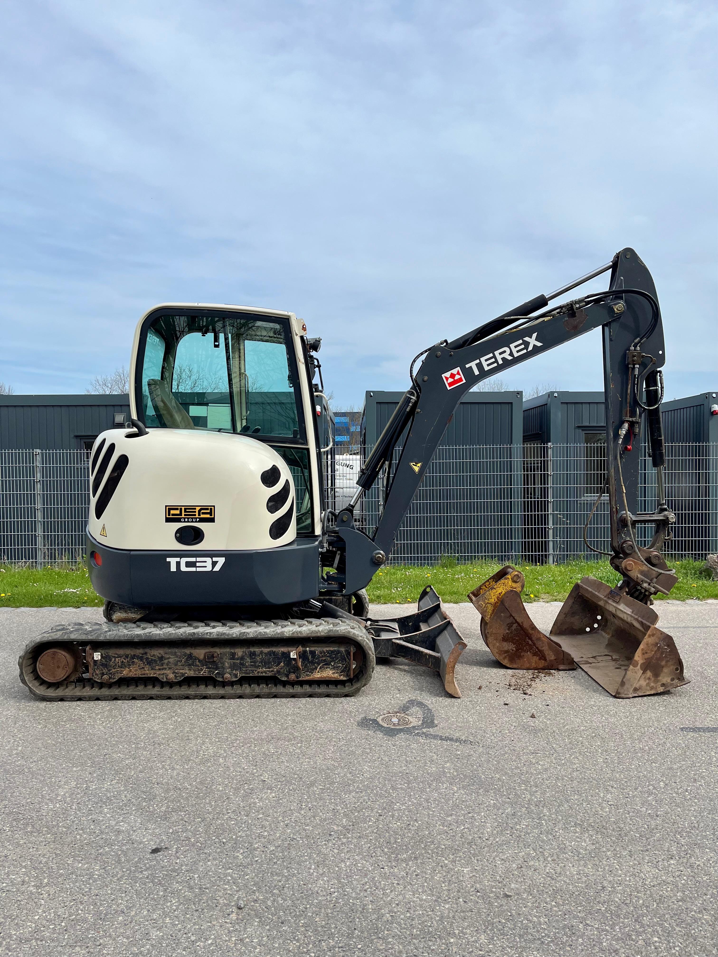 Gebraucht Terex TC 37 inkl. Humusschaufel, Tieflöffel