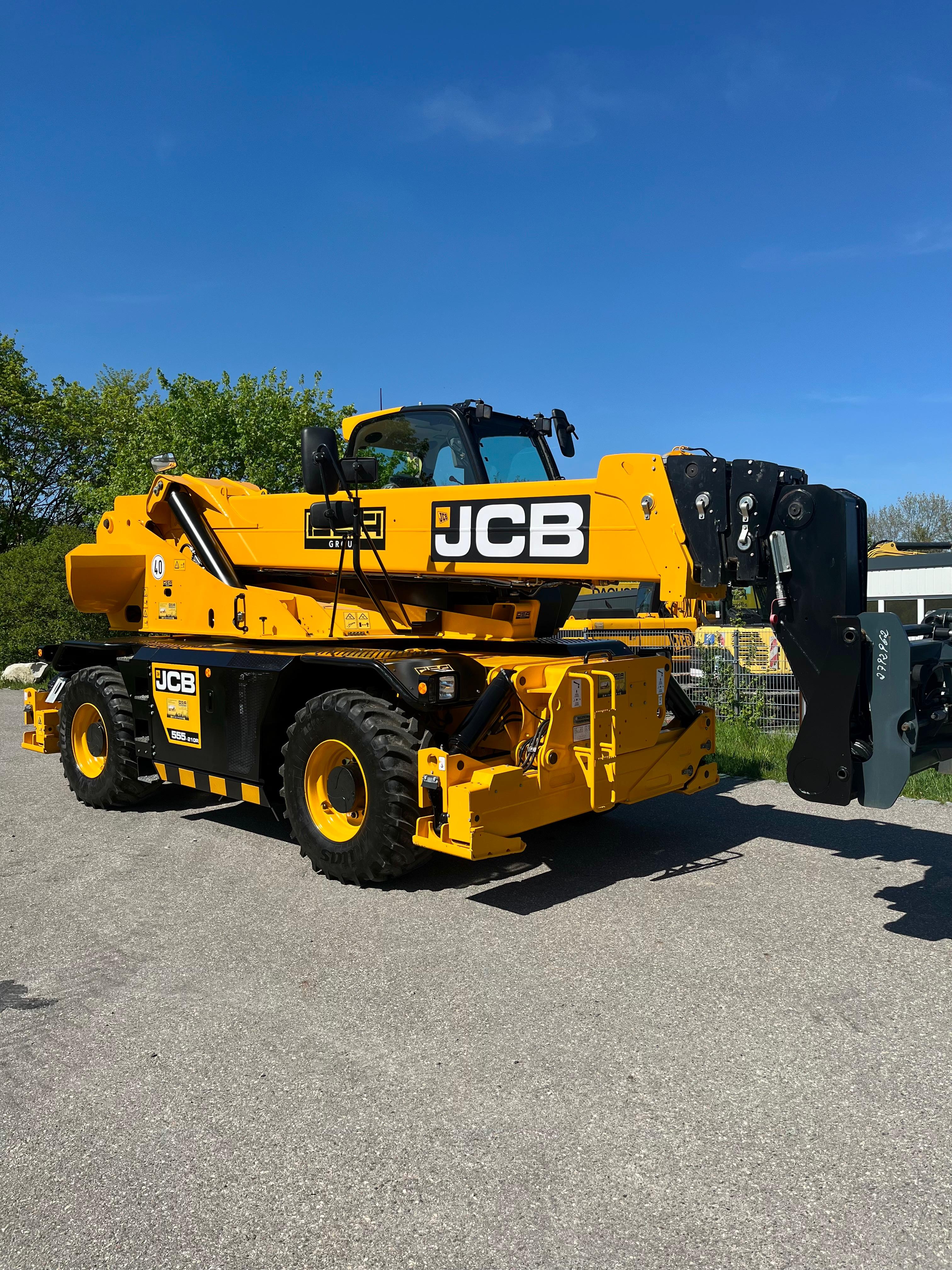 Gebraucht Teleskoplader JCB RTH555P 210 R Roto *Vorführer* mit Korb, Gabel