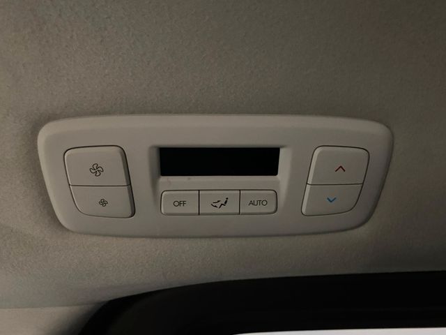 Gebraucht Hyundai Staria Signature 4WD**2 Jahre Garantie**