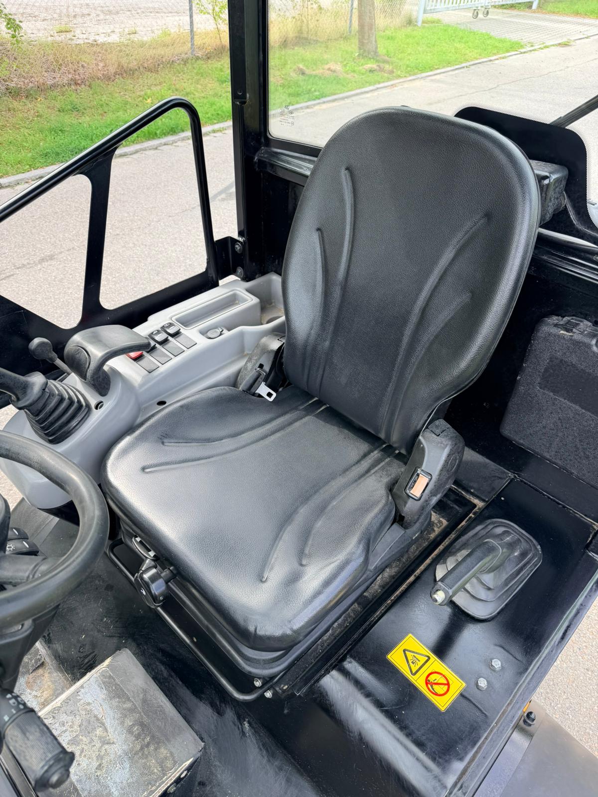 Gebraucht JCB 403**611 h**Schaufel und Palattengabel