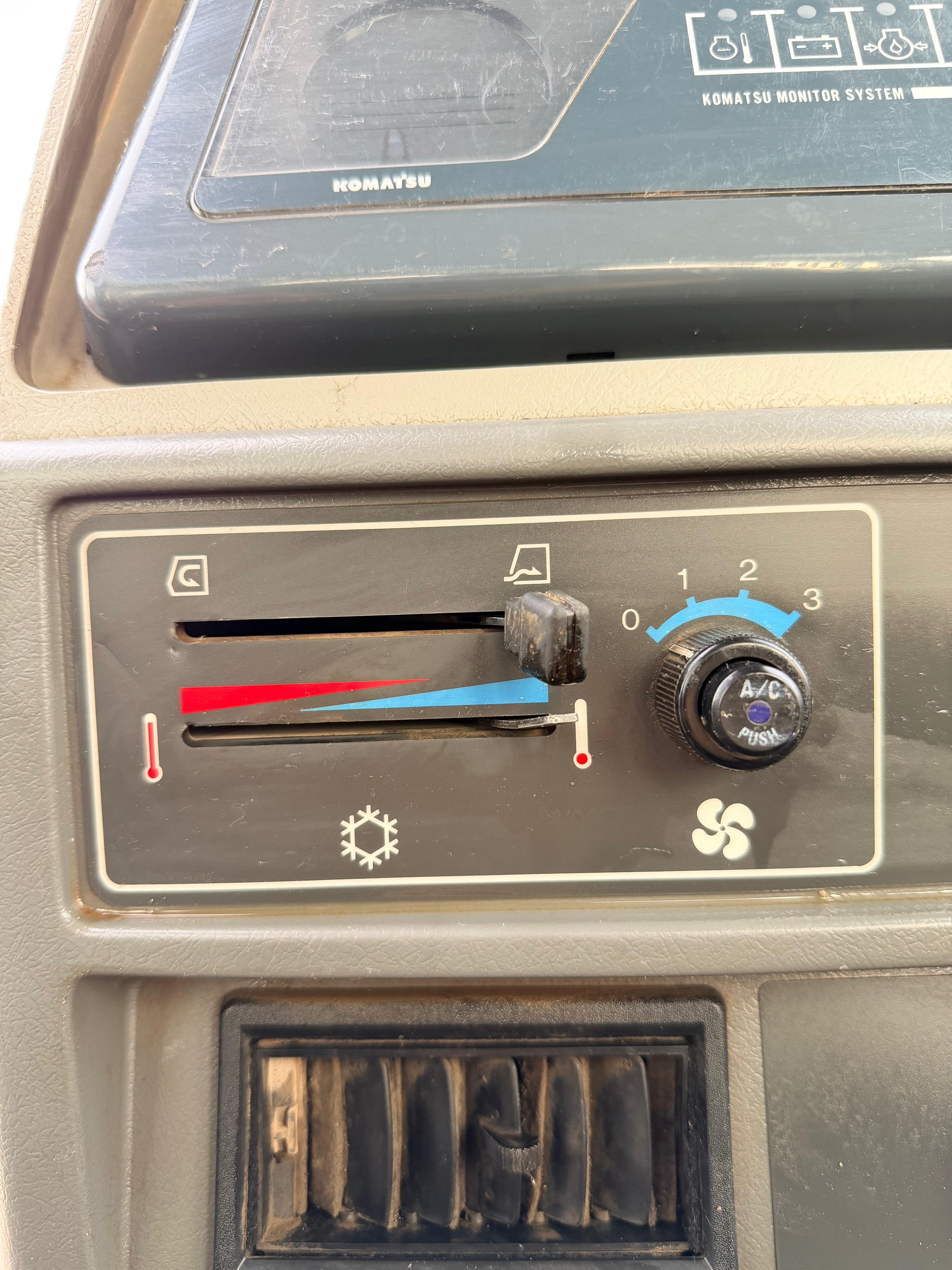 Gebraucht Komatsu D41P-6**6-Wegeschild**Klimaanlage**