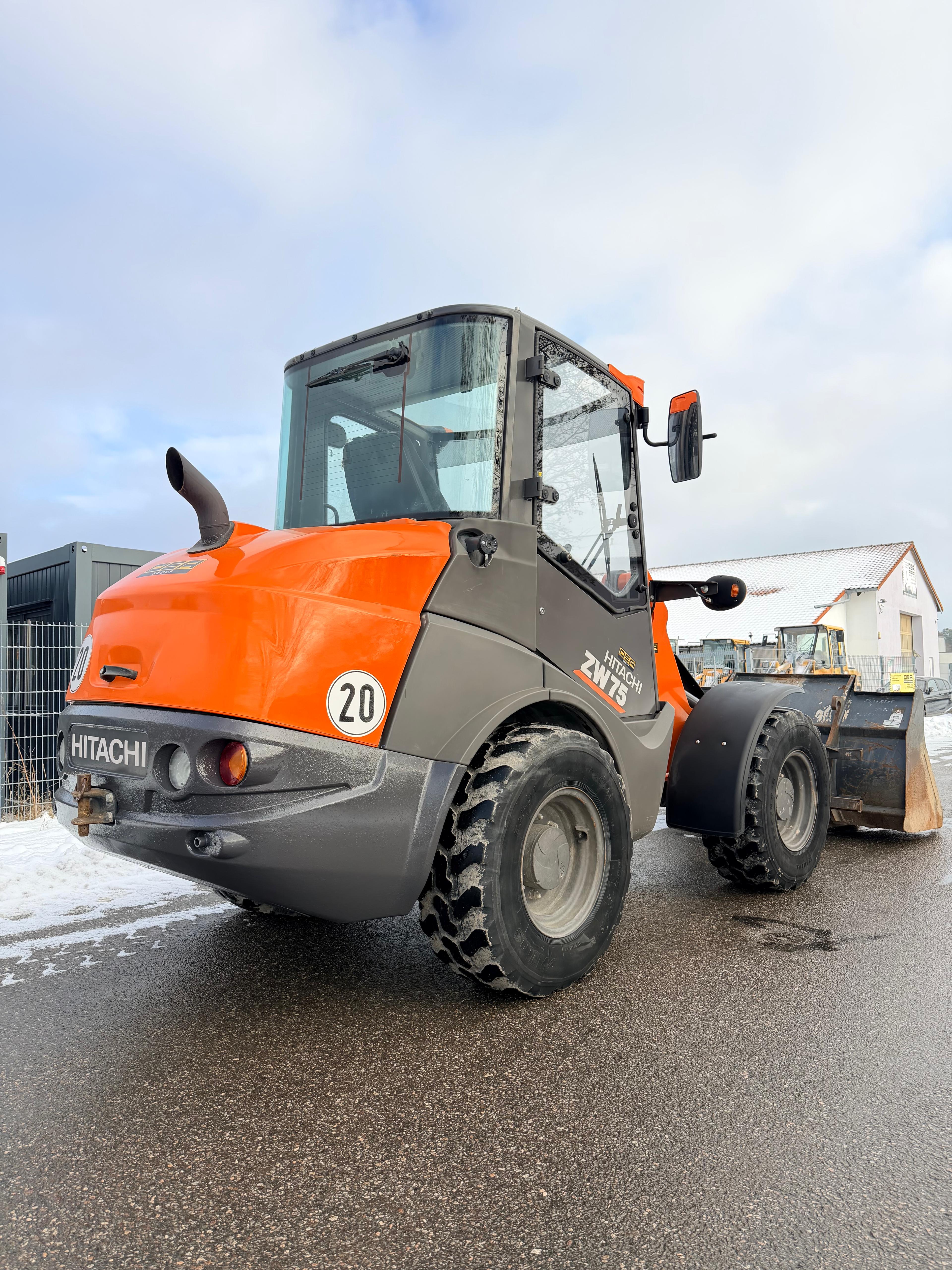 Gebraucht Hitachi ZW75 **TOP Zustand!**