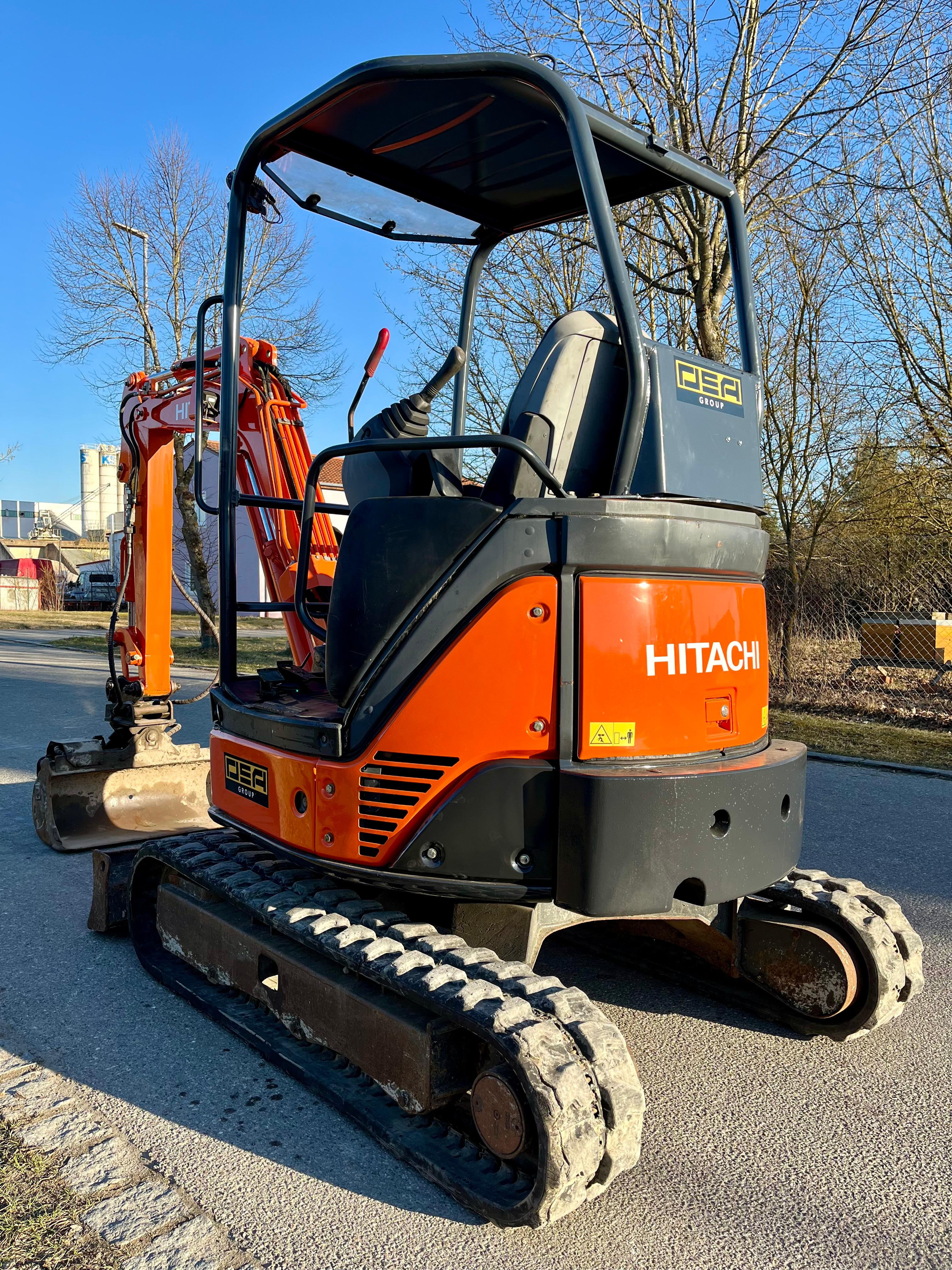 Gebraucht Hitachi ZX22U-2 YLR**Bj. 2010**3.446 Std.**