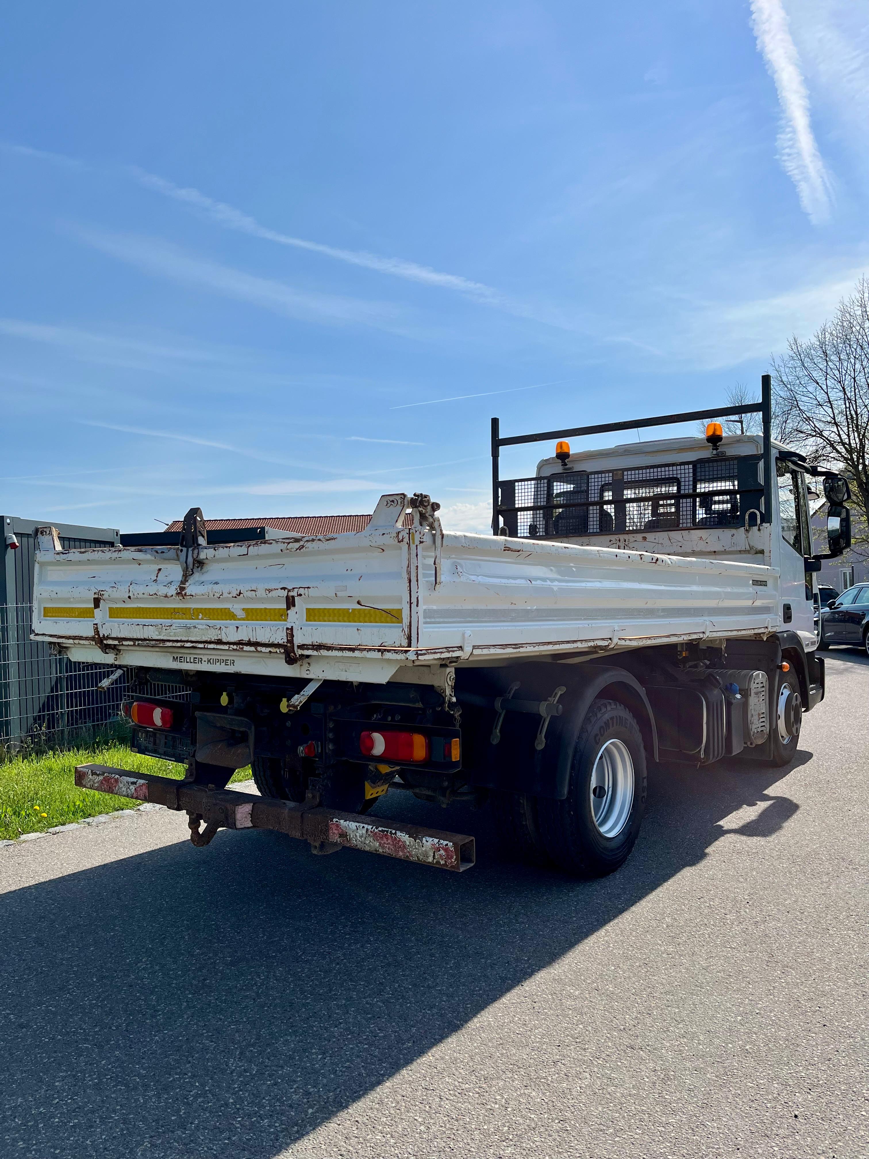 Gebraucht Iveco 80E22**62.300 km**aus 1. Hand**