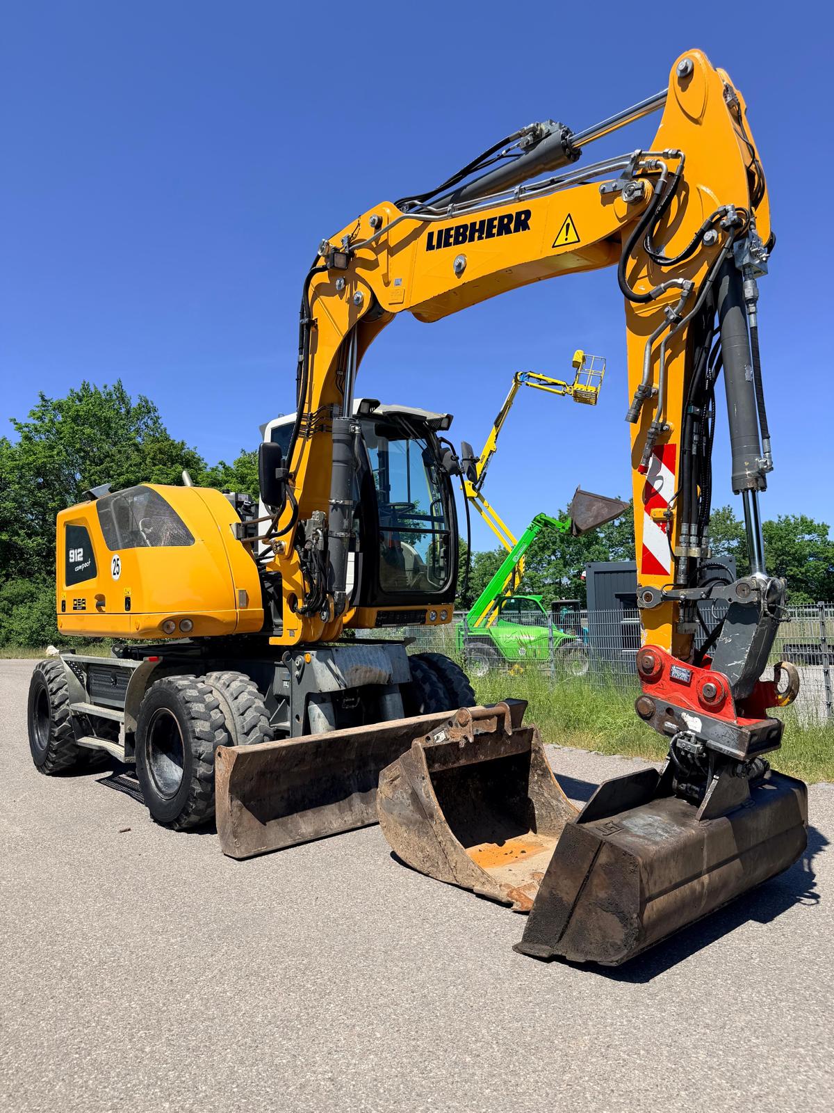 Gebraucht Liebherr A912 Compact**GRL, TL**Bj. 2018**ZSA**