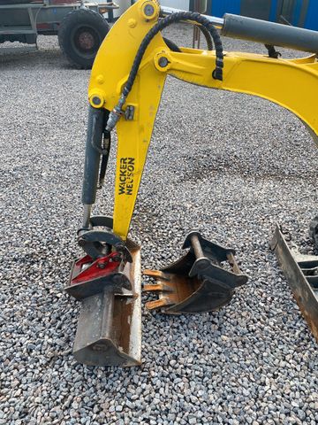 Gebraucht Wacker Neuson 803**2.500 Std**Bj. 13**