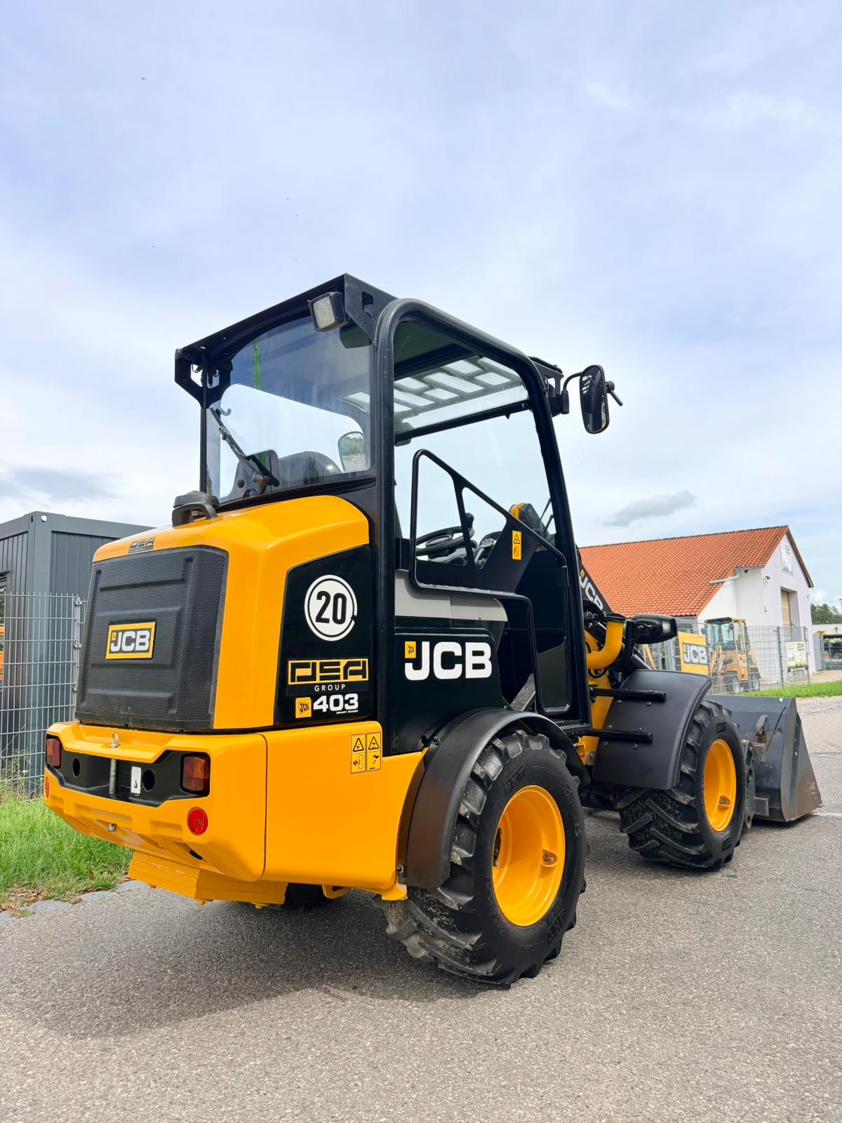 Gebraucht JCB 403**611 h**Schaufel und Palattengabel