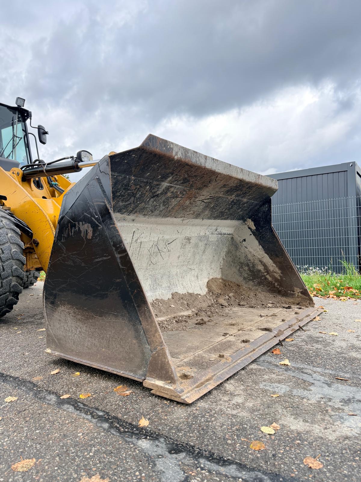 Gebraucht CAT 908H**3.786 h**Schaufel, Palettengabel**