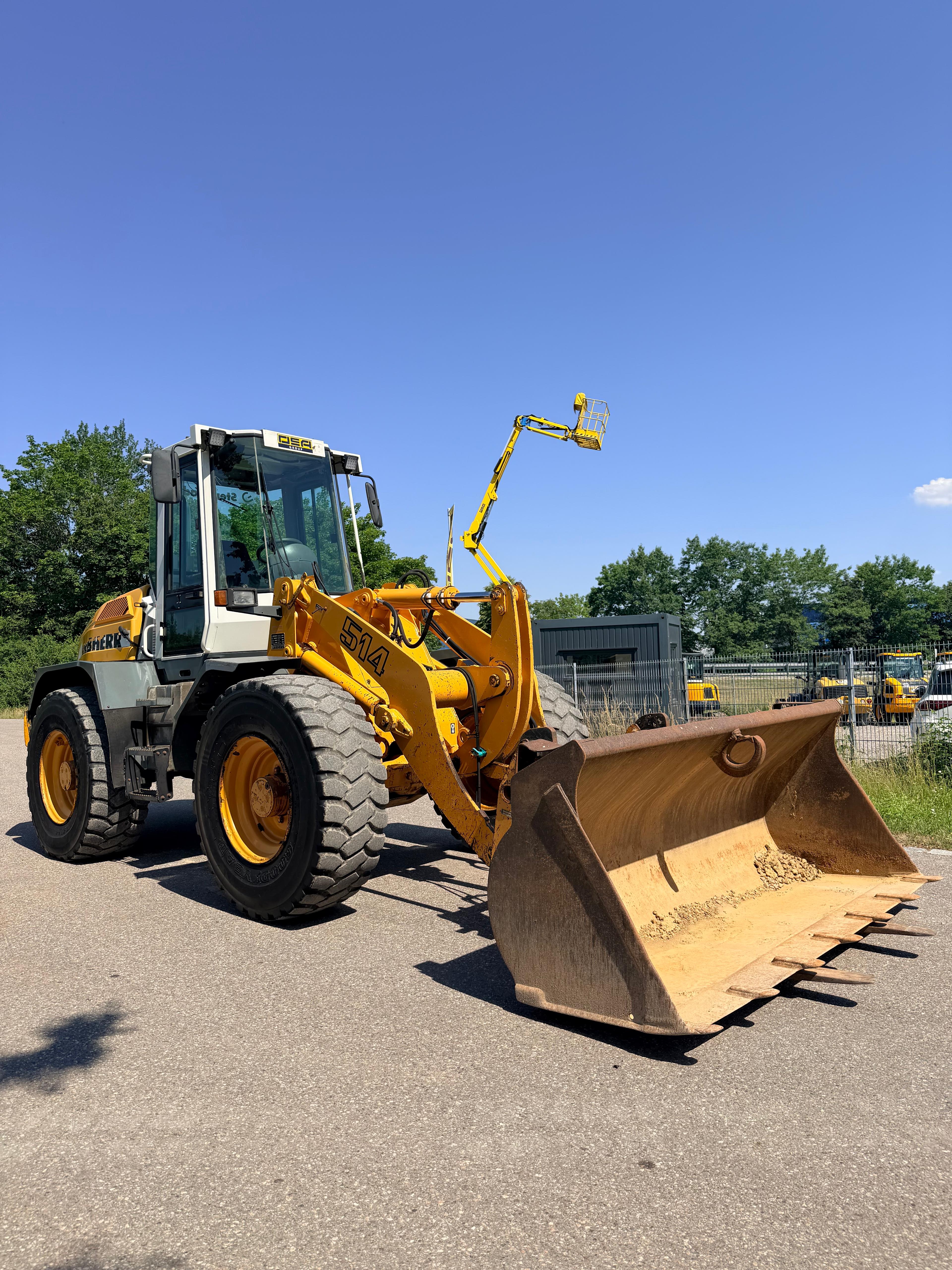 Gebraucht Liebherr L514 inkl. Schaufel und Palettengabel